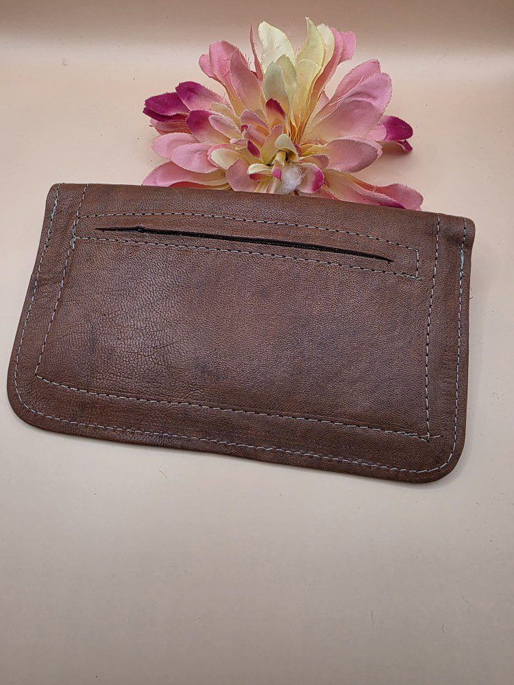 Handgemaakte Marokkaanse leren platte portemonnee - gegrafeerd - achter vakje BRUIN kleur - Afbeelding 3