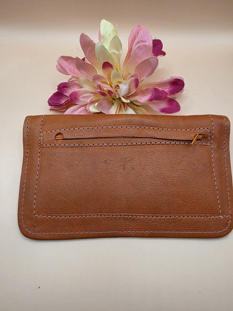 Handgemaakte Marokkaanse leren platte portemonnee - gegrafeerd - achter vakje CAMEL kleur - Afbeelding 3