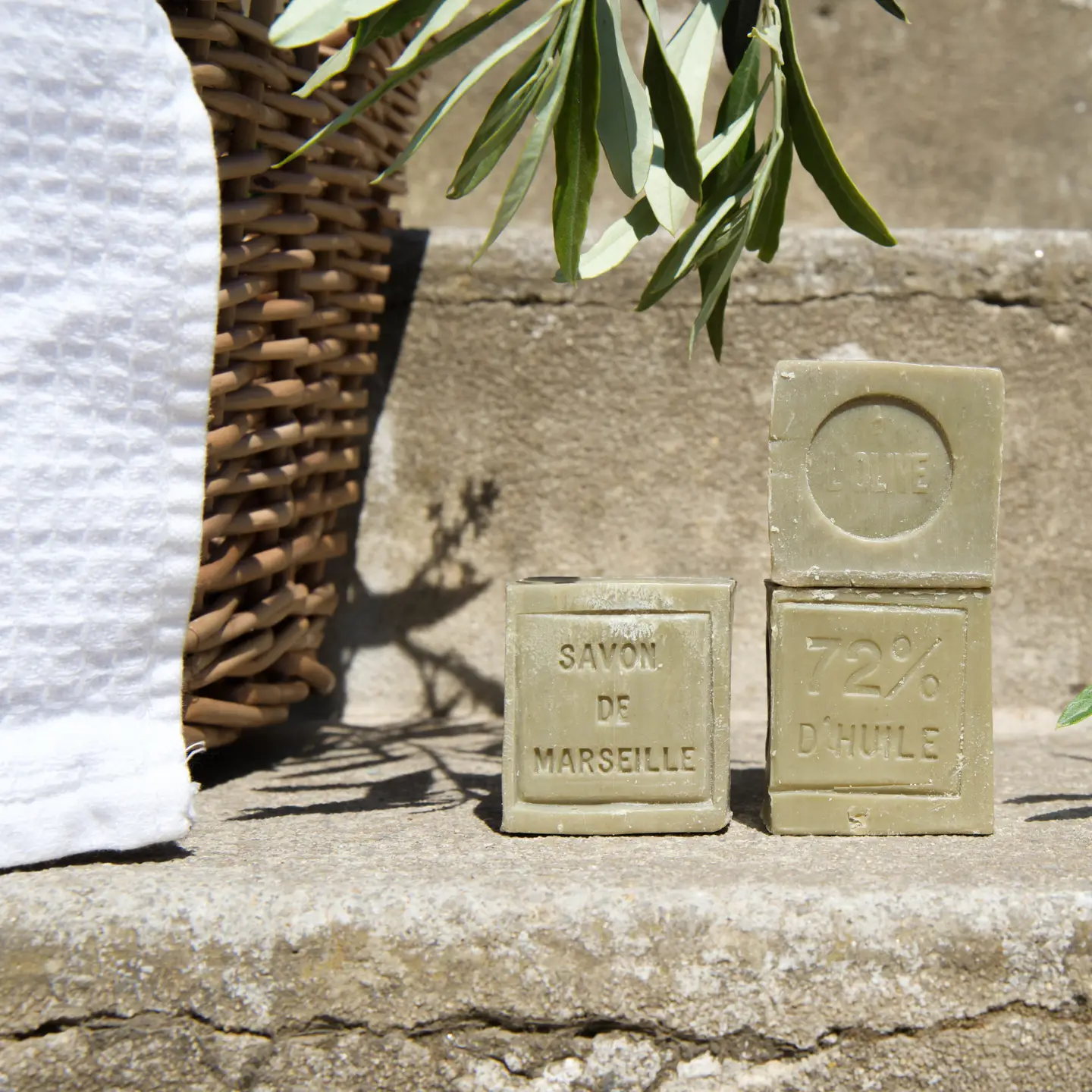3stuks Marseillezeep Extra Puur 72% - Olijfolie - GREEN Cube - huid en keuken - Ruwe zeep gemaakt in Frankrijk 3x100gr