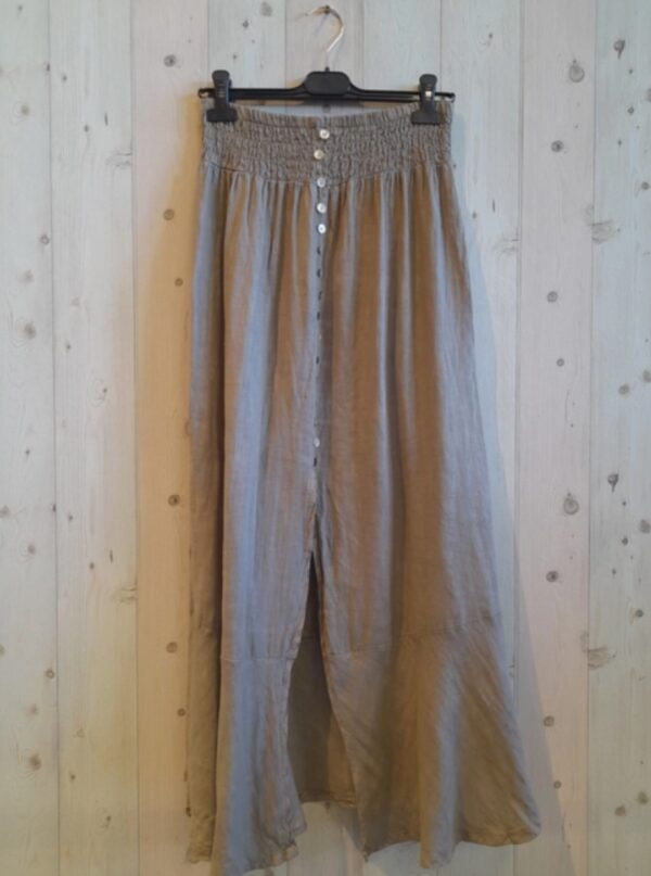 Linnen maxi rok - met knoppen - brede elastische talie - hoge split in het midden - kleur TAUPE - maat 38/40