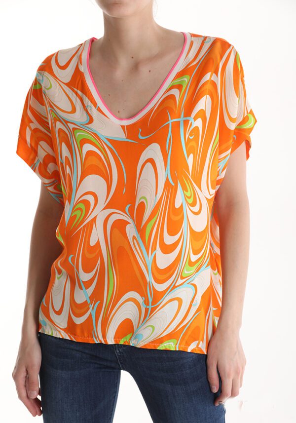 Franse mode zomer top met v-hals en korte mouw kleur ORANJE, maat 40/42