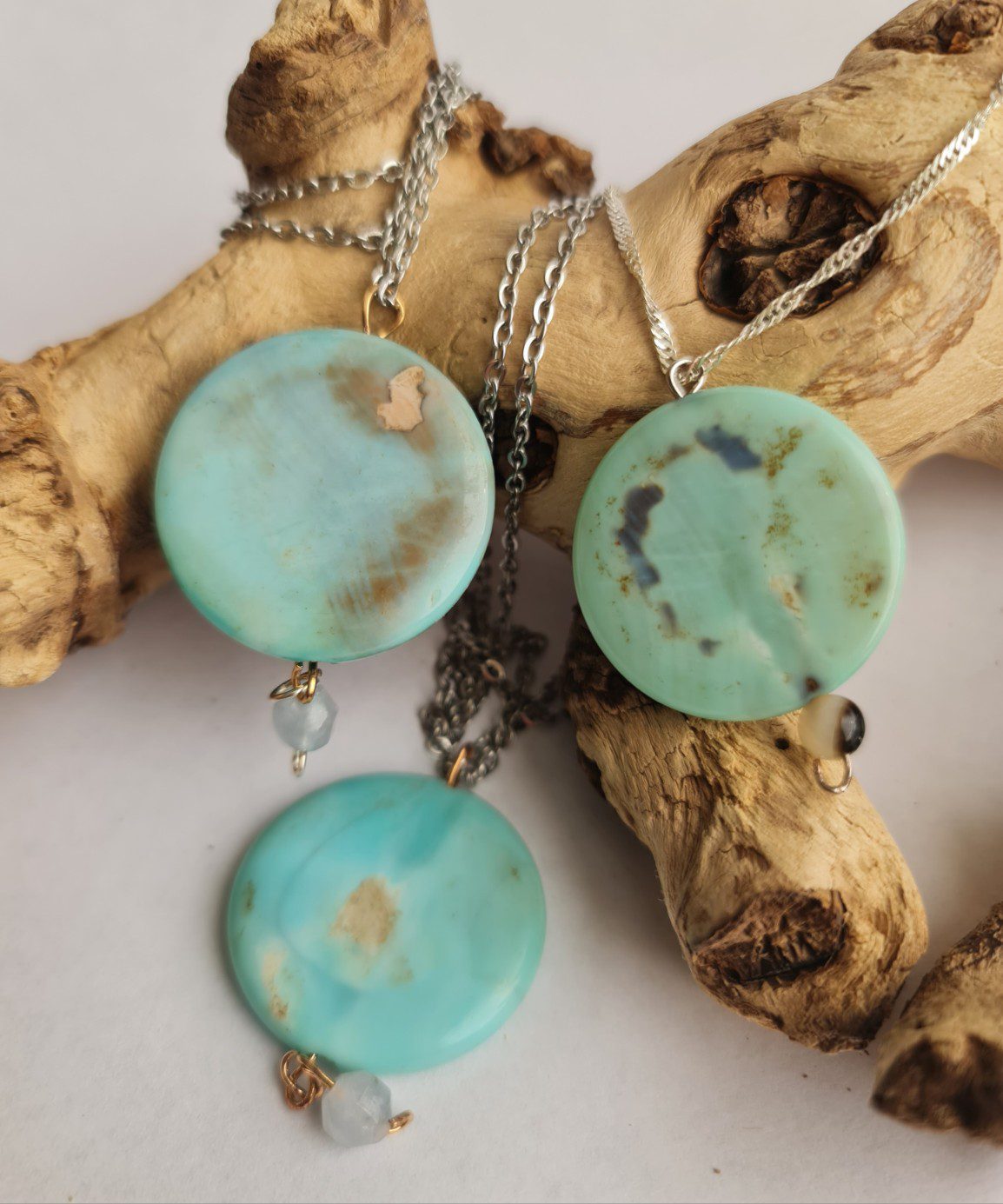 Handgemaakte ketting van Ronde Turkoois hanger - zilver ketting - massieve edelsteen