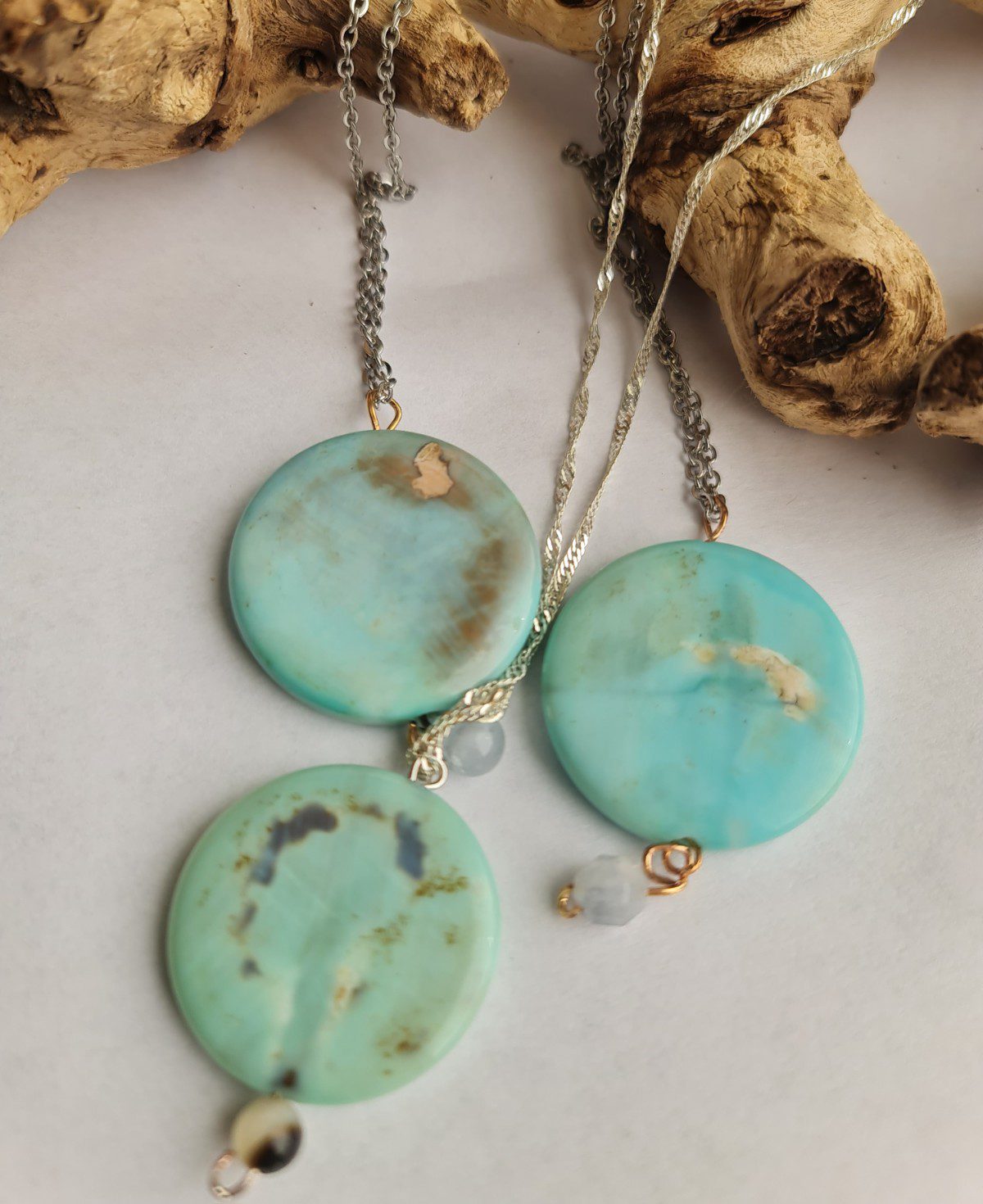 Handgemaakte ketting van Ronde Turkoois hanger - zilver ketting - massieve edelsteen