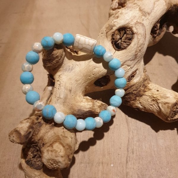 Turquoise armband met Howliet