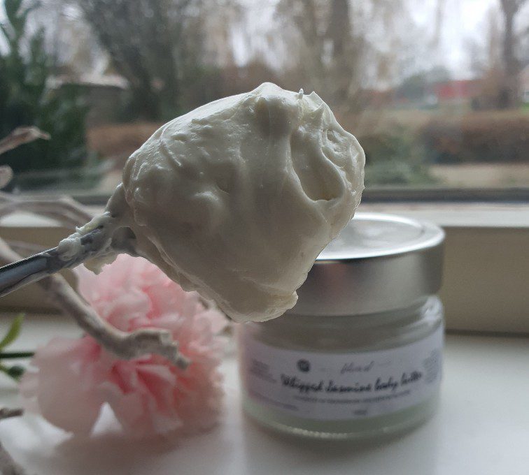 Whipped Jasmine gezicht en body butter - zijdezachte huid boter met Jasmijn 100ml - Afbeelding 2