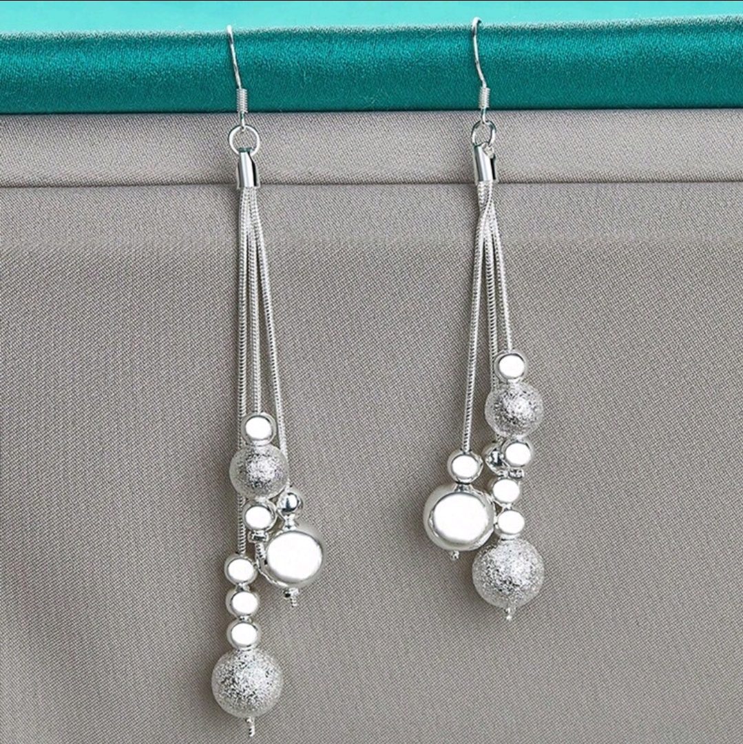 Zilver 925 oorbellen van drie lagen met bollige decoratie - mat en glans 1 paar